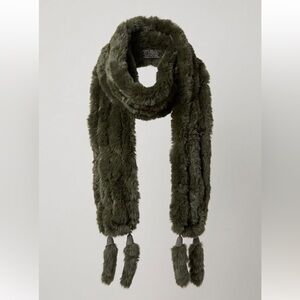 Danier Rabbit Fur Scarf or Neck Warmer Green